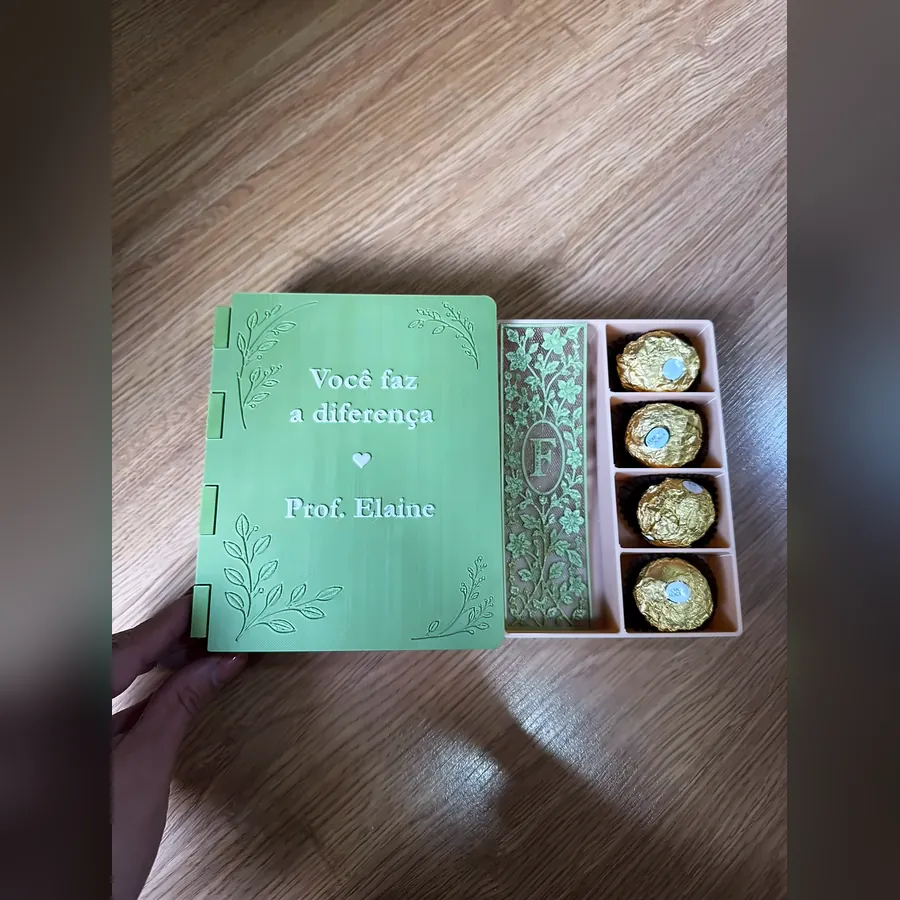 Livro de Agradecimento — foto real (2 de 3)